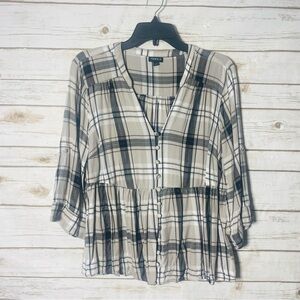 Torrid Women's 3/4 Sleeve Plaid Button-Down Top Size 1